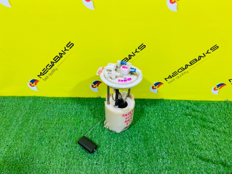 Топливный насос NISSAN NOTE E12 HR12DDR 2013 (б/у)