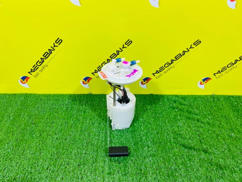 Топливный насос NISSAN NOTE E12 HR12DDR 2015 (б/у)