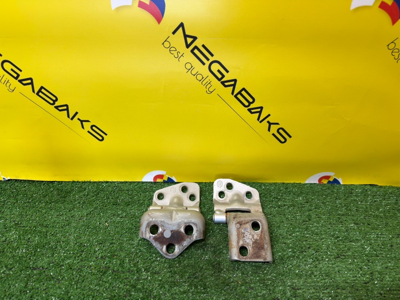 Петля 5-й двери SUZUKI JIMNY JB43W M13A 2016 (б/у)