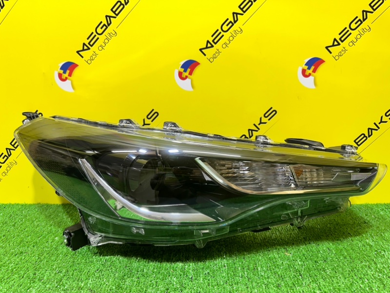 Фара TOYOTA COROLLA CROSS ZVG15 передняя правая HASCO 0A45 (б/у)
