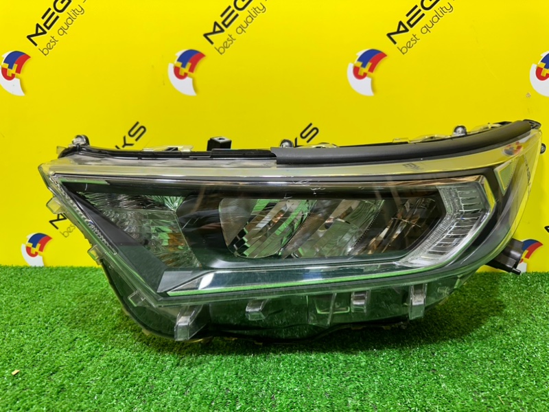Фара TOYOTA RAV4 AXAH54 передняя левая 0R-47 (б/у)