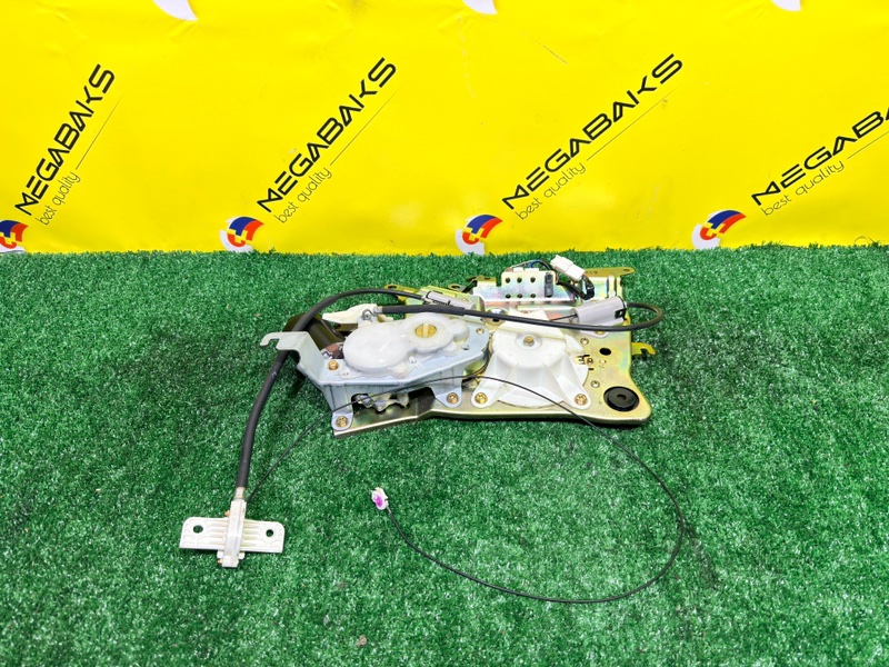 Доводчик двери NISSAN ELGRAND NE51 VQ35DE 2006 задний правый (б/у)