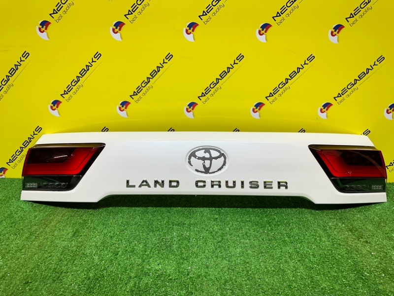 Накладка 5-й двери TOYOTA LAND CRUISER J300 задняя 60-291, 60-292 (б/у)
