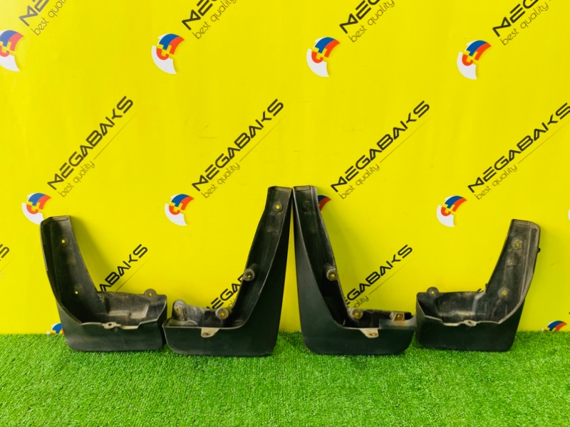 Брызговики комплект BMW X1 E84 N46B20 2010 (б/у)