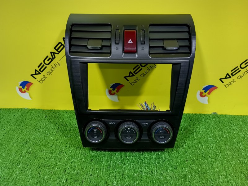 Блок управления климат-контролем SUBARU IMPREZA GP7 FB20 2012 (б/у)