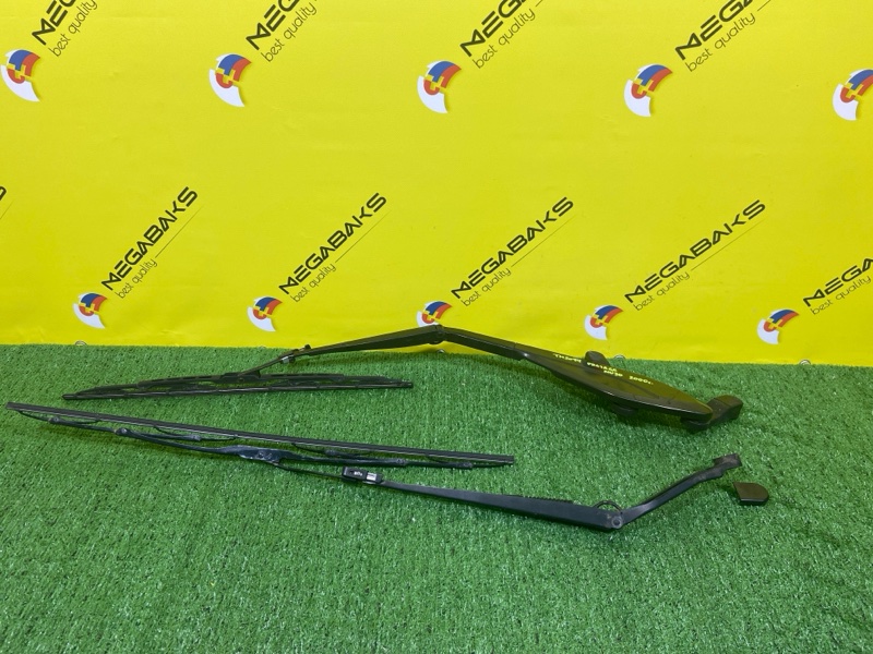 Дворник NISSAN PRESAGE NU30 KA24DE 2000 передний (б/у)