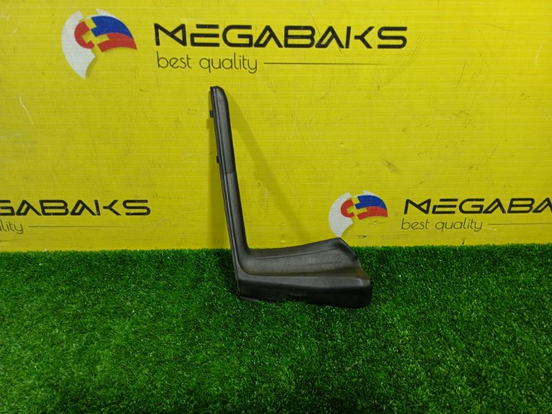 Уголок жабо TOYOTA VITZ KSP130 2018 правый IIMODEL (б/у)