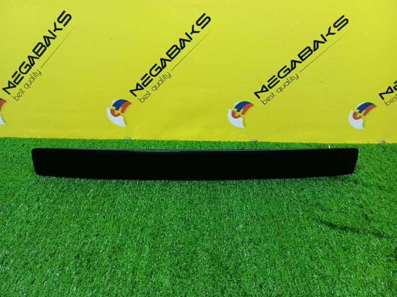 Накладка 5-й двери MAZDA DEMIO DY3W ZJ-VE 2007 (б/у)