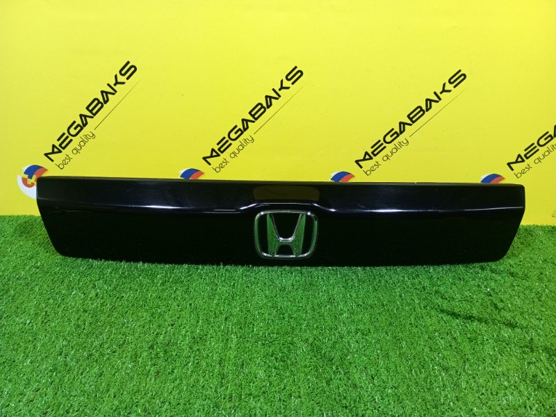 Накладка 5-й двери HONDA STREAM RN6 2006 (б/у)