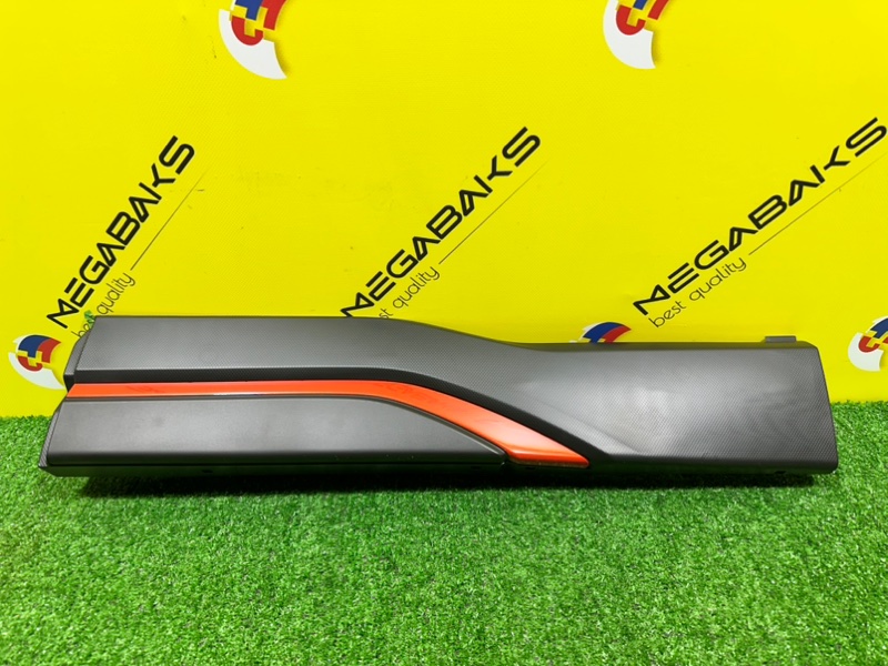 Накладка на дверь SUBARU FORESTER SK5 задняя левая