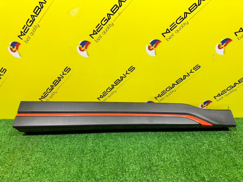 Накладка на дверь SUBARU FORESTER SK5 передняя правая