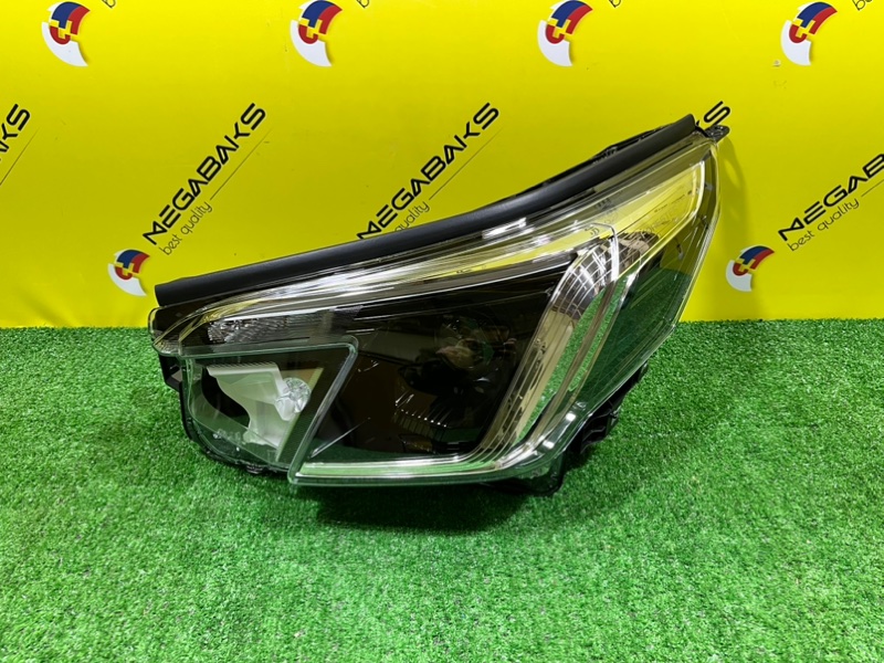 Фара SUBARU FORESTER SK передняя левая