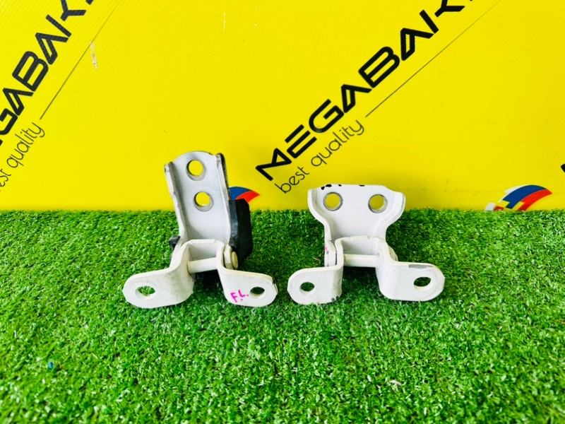 Петля дверная LEXUS IS250 GSE20 4GR-FSE 2007 передняя левая (б/у)