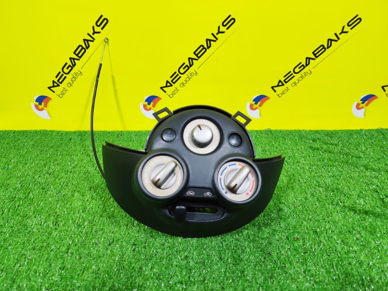 Блок управления климат-контролем NISSAN LATIO N17 HR12DE 2012 (б/у)