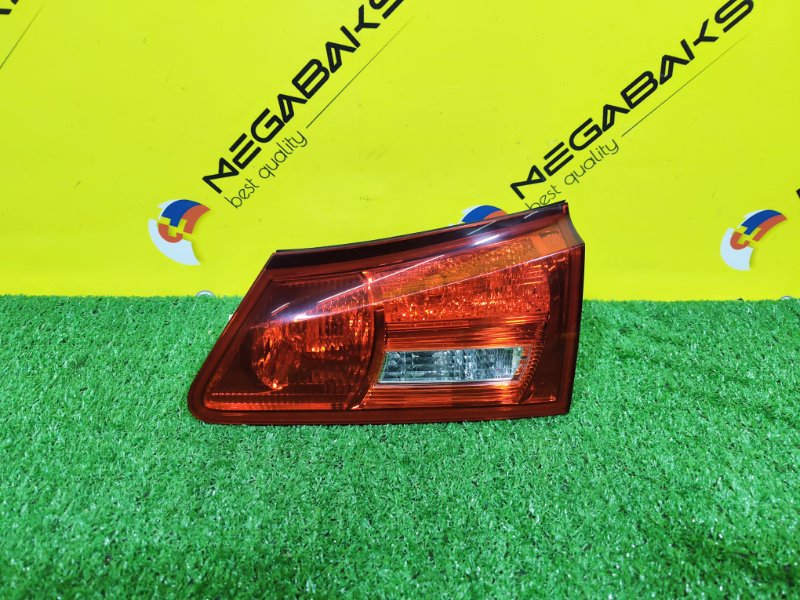 Стоп вставка LEXUS IS250 GSE20 4GR-FSE 2007 правый 53-42 (б/у)