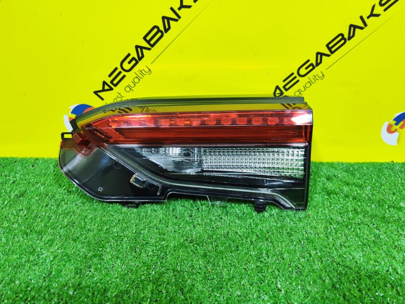 Стоп вставка TOYOTA RAV4 MXAA52 M20A-FKS правый 42-98 (б/у)