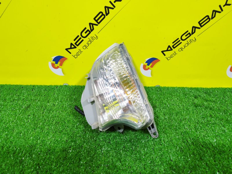 Поворотник TOYOTA AQUA NHP10 1NZ-FXE 2015 левый 52-295 (б/у)