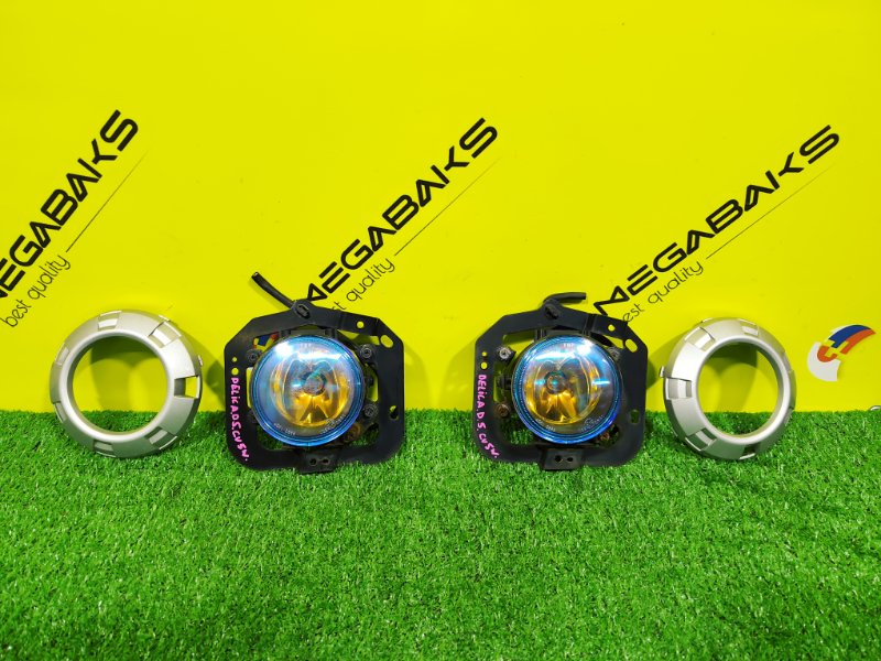 Туманка MITSUBISHI DELICA D5 CV5W 4B12 2381 (б/у)