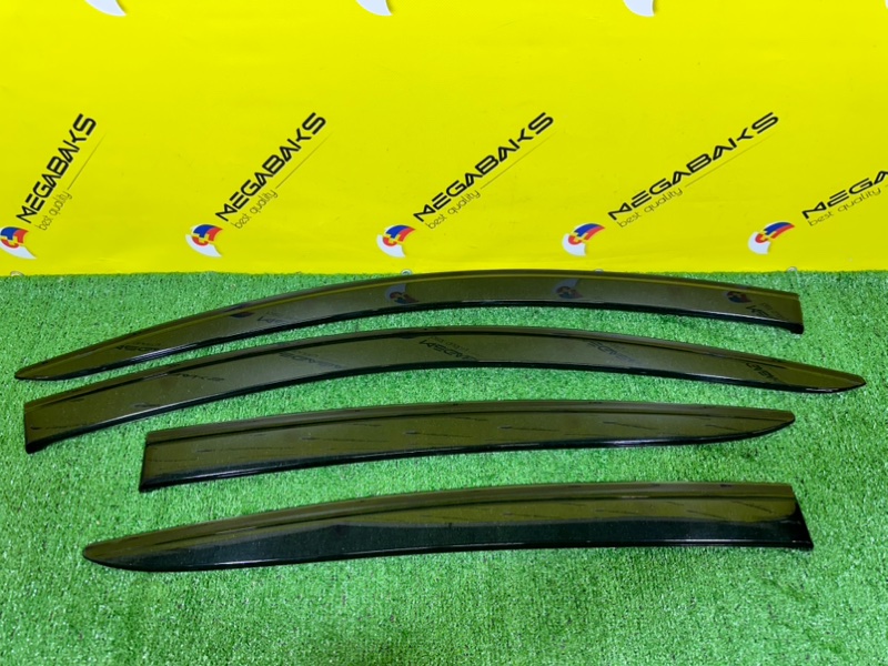 Ветровики комплект NISSAN LATIO N17 HR12DE 2012 (б/у)