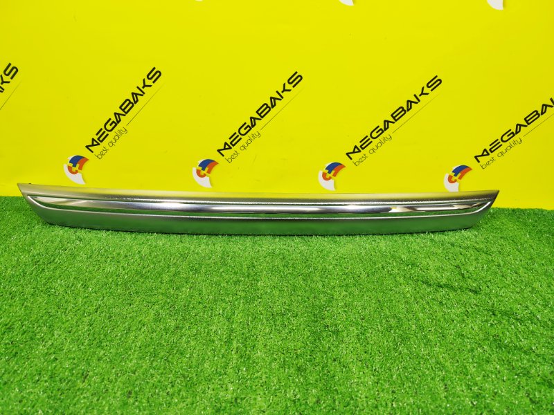 Накладка 5-й двери HONDA EDIX BE4 K20A 2004 (б/у)