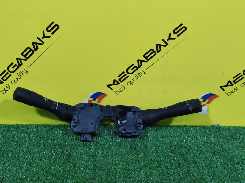 Блок подрулевых переключателей NISSAN LATIO N17 HR12DE 2012 (б/у)