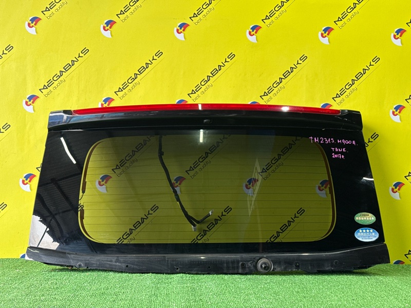 Стекло 5-й двери TOYOTA TANK M900A 1KR-FE 2017 (б/у)