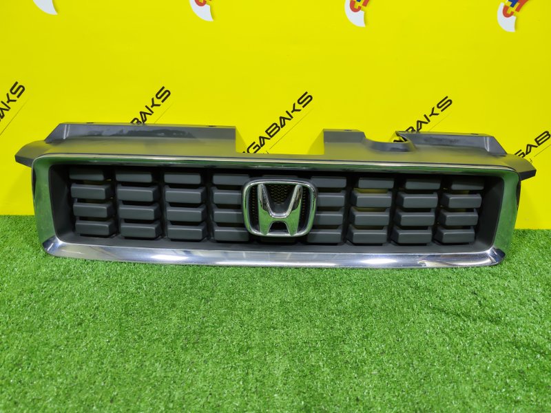Решетка радиатора HONDA MOBILIO SPIKE GK1 L15A 2002 (б/у)