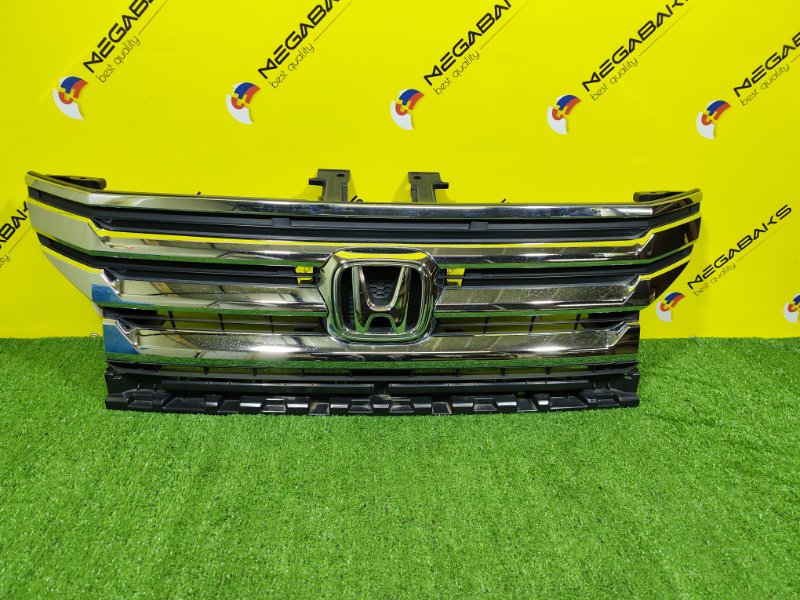 Решетка радиатора HONDA STEP WAGON RK5 2013 (б/у)
