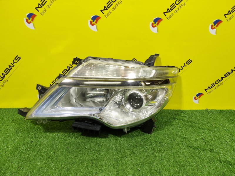 Фара NISSAN SERENA HFC26 2015 левая 100-23683 (б/у)