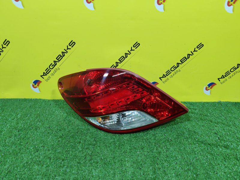 Стоп-сигнал PEUGEOT 207 WC 2010 левый (б/у)