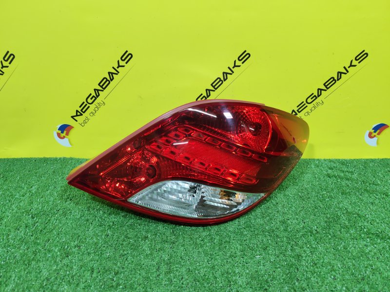 Стоп-сигнал PEUGEOT 207 WC 2010 правый (б/у)
