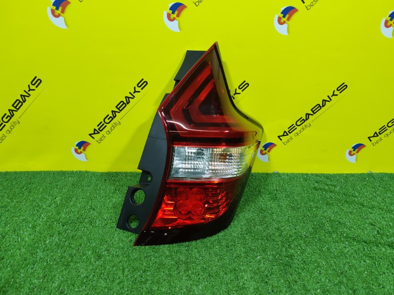 Стоп-сигнал NISSAN NOTE HE12 HR12DE 2017 правый D202 (б/у)