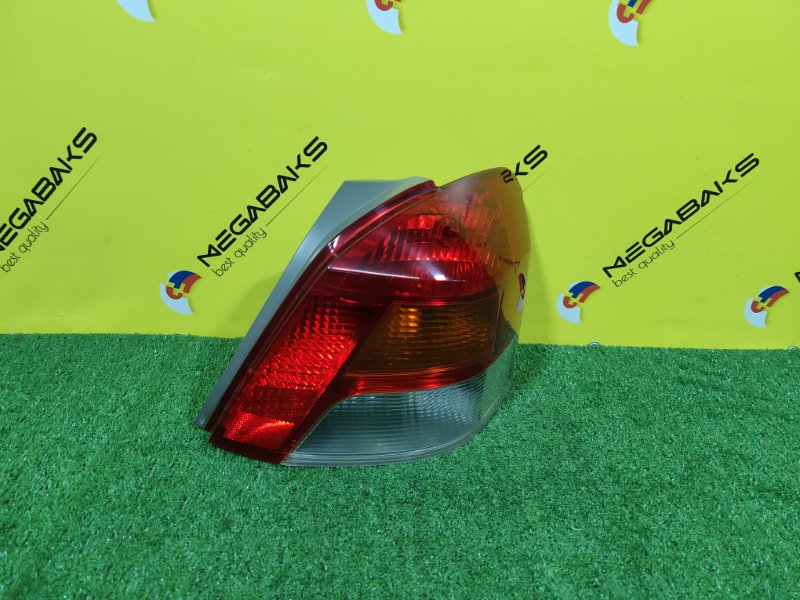 Стоп-сигнал TOYOTA VITZ KSP90 1KR-FE 2008 правый 52-185 (б/у)