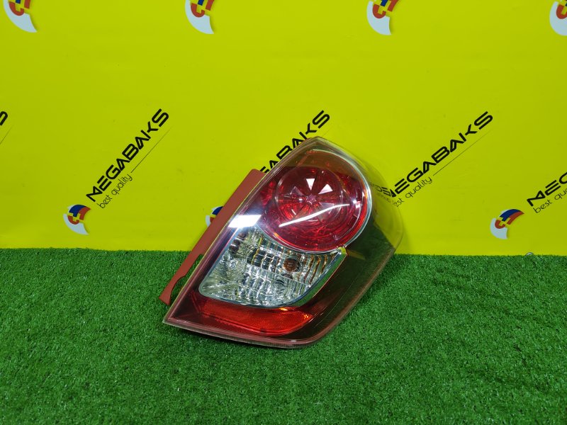 Стоп-сигнал TOYOTA RACTIS NCP100 1NZ-FE 2008 правый 52-192 (б/у)