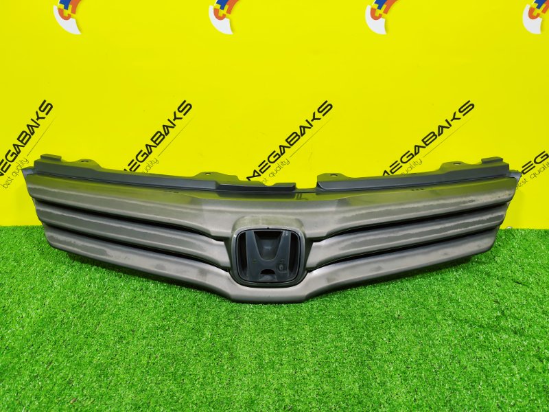 Решетка радиатора HONDA AIRWAVE GJ1 L15A 2009 (б/у)