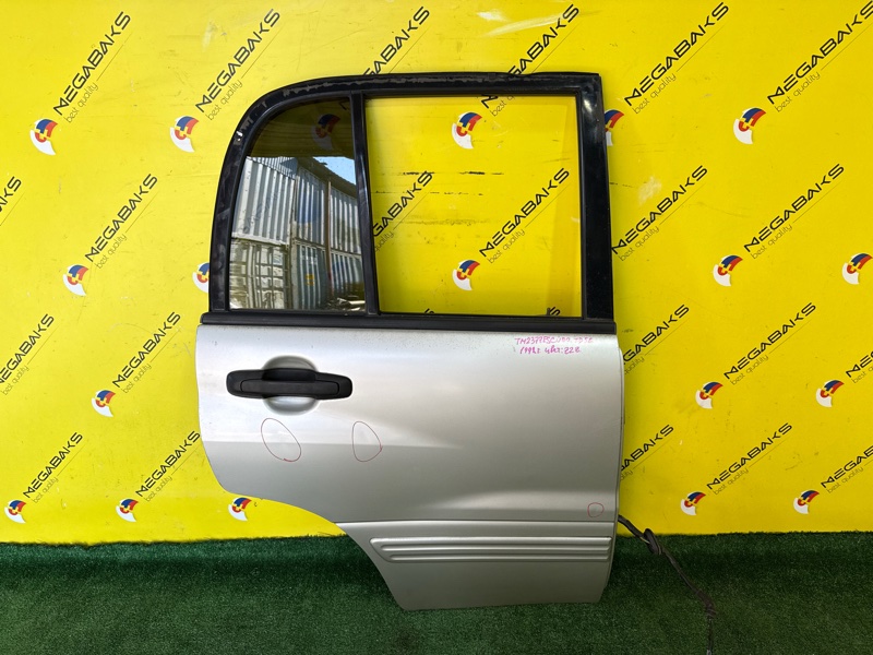 Дверь SUZUKI ESCUDO TD52W J20A 1998 задняя правая (б/у)