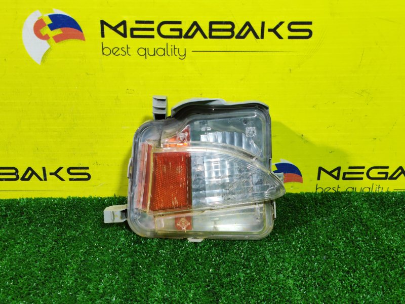 Катафот в бампер TOYOTA RACTIS NCP120 1NZ-FE 2011 задний правый 52-215 (б/у)