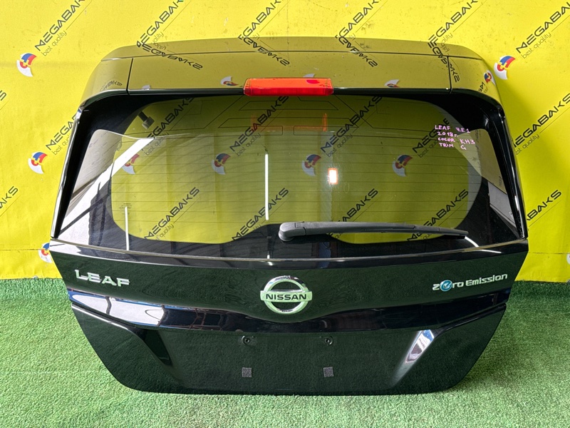 Дверь задняя NISSAN LEAF ZE1 2018 (б/у)