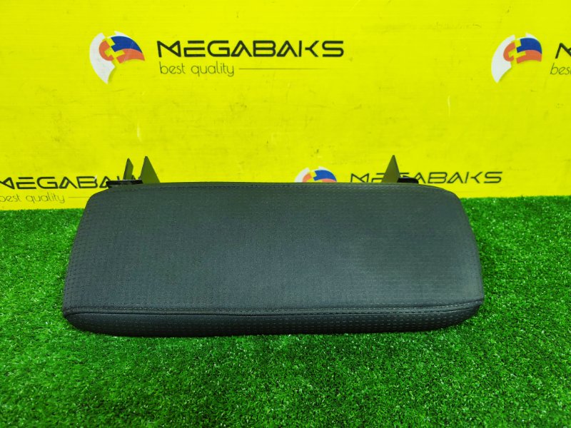 Подлокотник TOYOTA PRIUS ZVW51 2ZR-FXE 2020 (б/у)