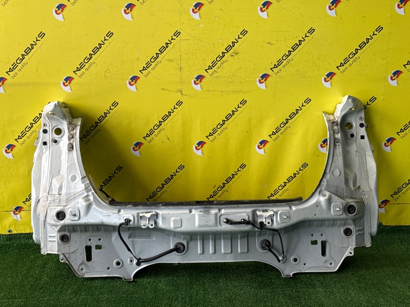 Rear cut TOYOTA PRIUS ZVW51 2ZR-FXE 2020 (б/у)
