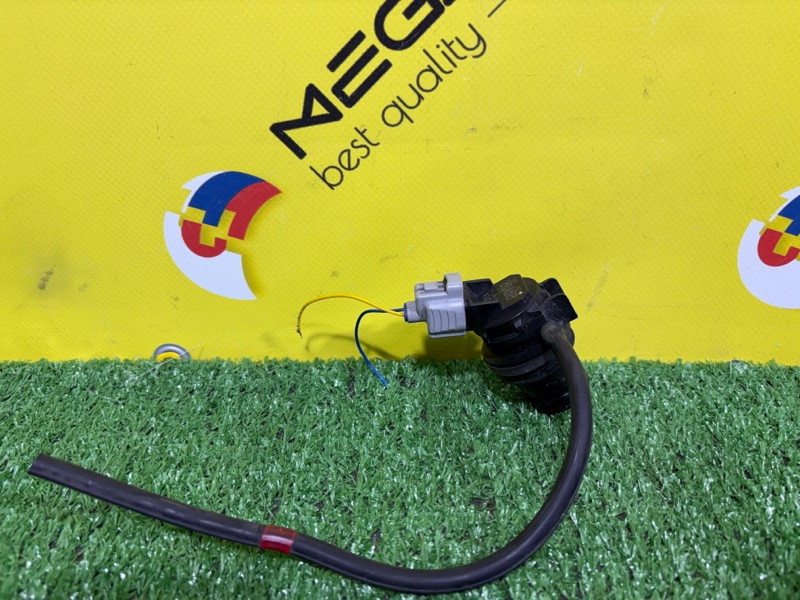 Мотор бачка омывателя TOYOTA RACTIS NCP120 1NZ-FE 2011 (б/у)