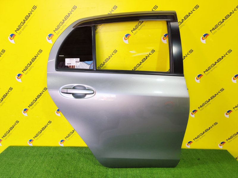 Дверь TOYOTA VITZ NCP91 1NZ-FE 2007 задняя правая (б/у)