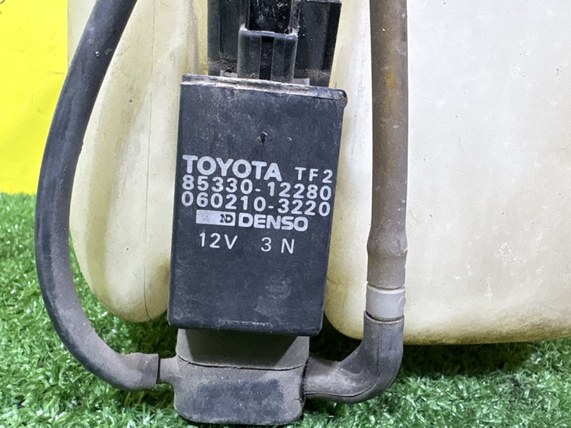 Мотор бачка омывателя TOYOTA CAMRY SV33 3SFE 1993 (б/у)
