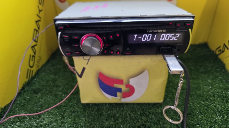 Магнитофон Pioneer Carrozzeria DEH-550 (б/у)
