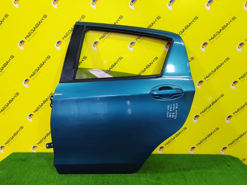 Дверь TOYOTA VITZ NCP131 2010 задняя левая (б/у)