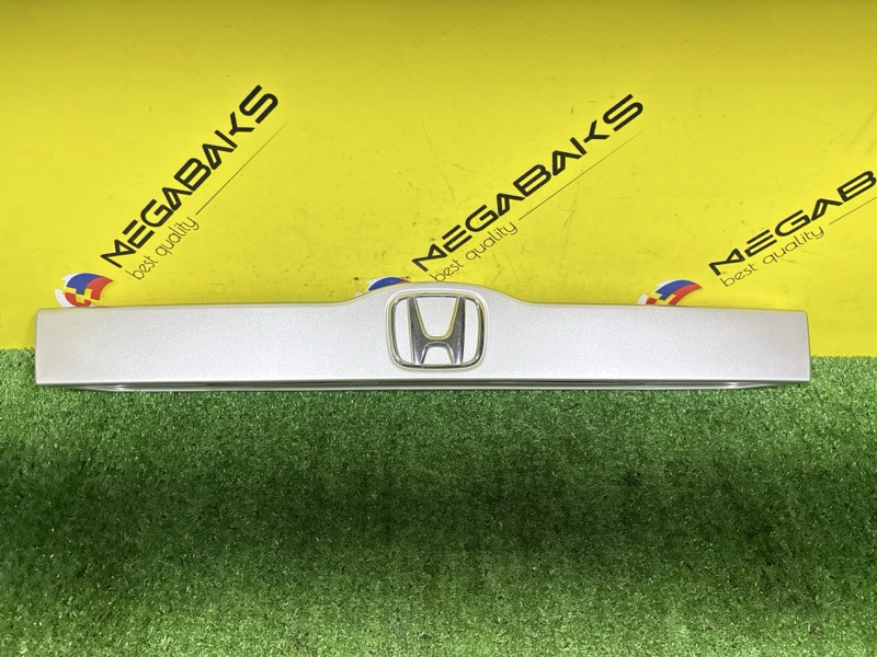 Накладка 5-й двери HONDA INSIGHT ZE2 LDA 2009 (б/у)
