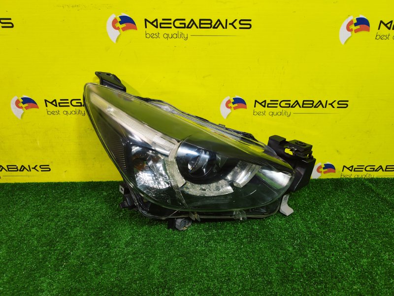 Фара MAZDA DEMIO DJ5FS S5-DPTS 2015 правая 100-18373 (б/у)