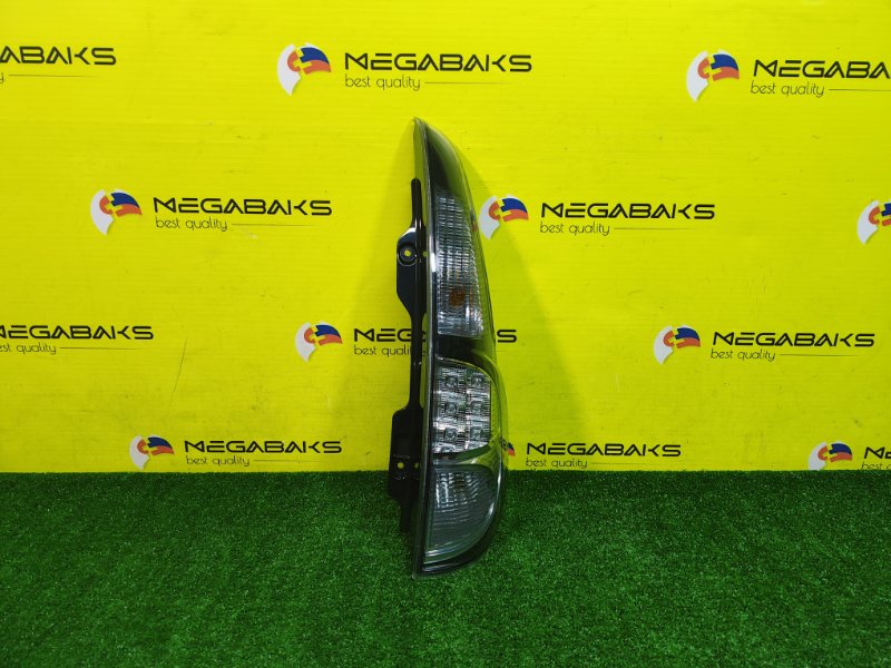 Стоп-сигнал SUZUKI MR WAGON MF33S R06A 2013 правый 220-59301 (б/у)