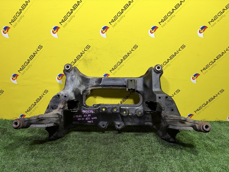 Балка под двс NISSAN X-TRAIL NT30 QR20DE 2002 (б/у)