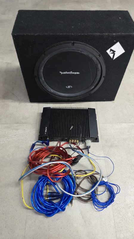 Сабвуфер ROCKFORD FOSGATE R1L-1X12 (б/у)